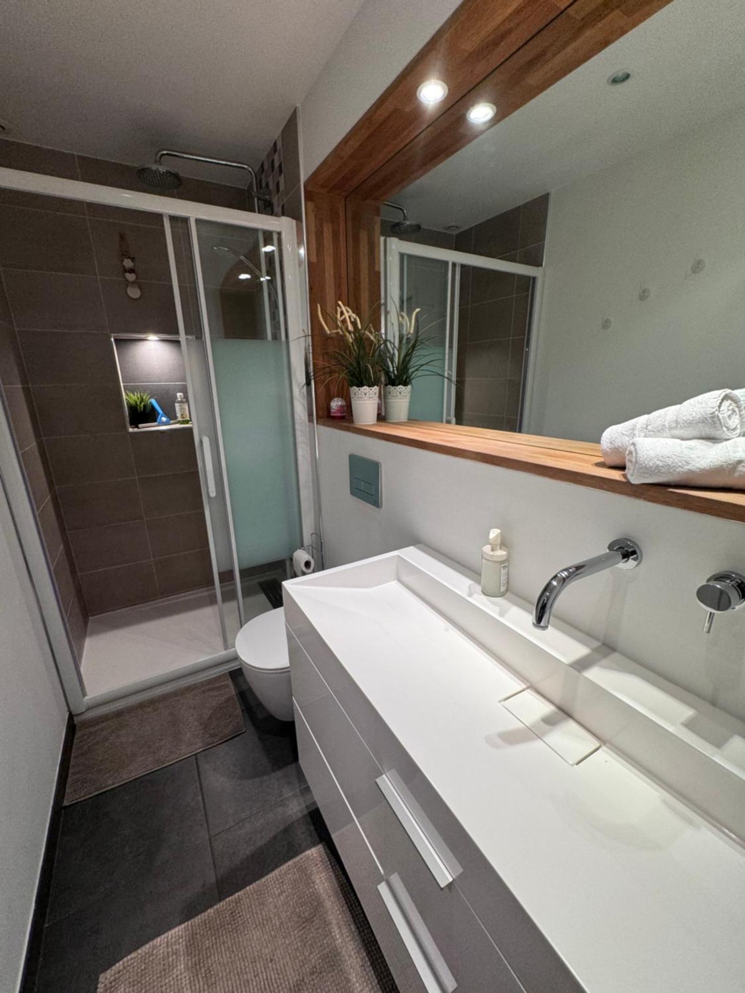 Vieil Antibes Apartment With Ac 320M From Beach 외부 사진
