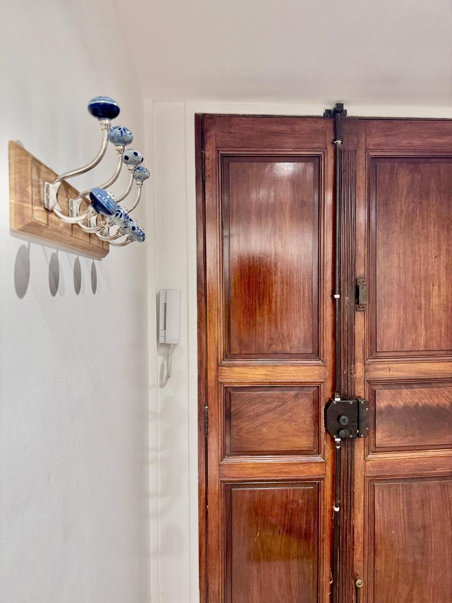Vieil Antibes Apartment With Ac 320M From Beach 외부 사진